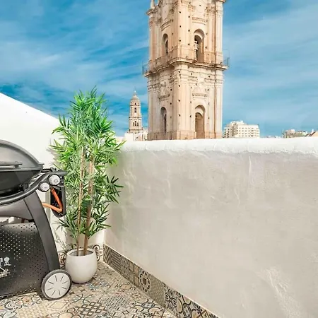 Private Terrace, Barbecue & Cathedral View By Rems Apartment *